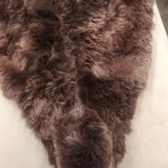 Rabbit Fur attachable Collar $28 . sz + free scarf or hat  Item. ( - Picture 4 of 9